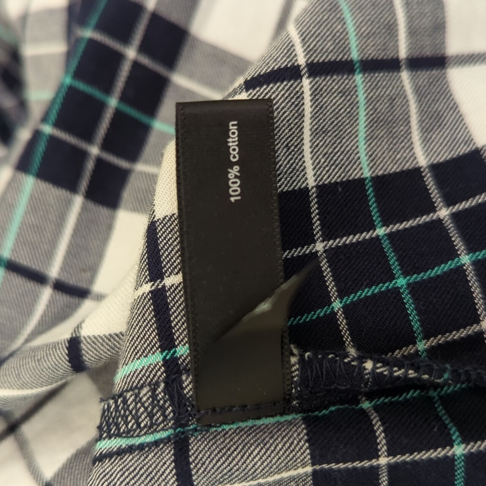 The Limited Black Plaid Casual Long Sleeve Button Down Shirt Size Medium - Picture 7 of 7